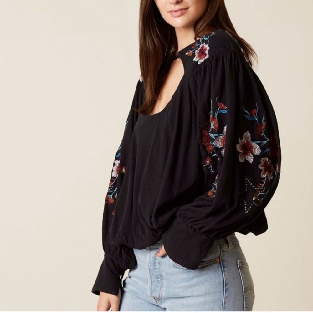 Free People top. Size M.